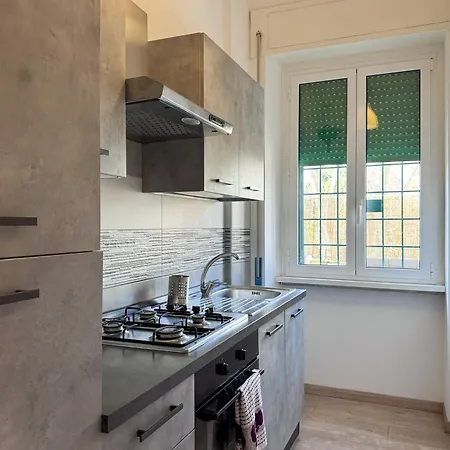 Jhhit Tuscolana 01 With Terrace * Ρώμη