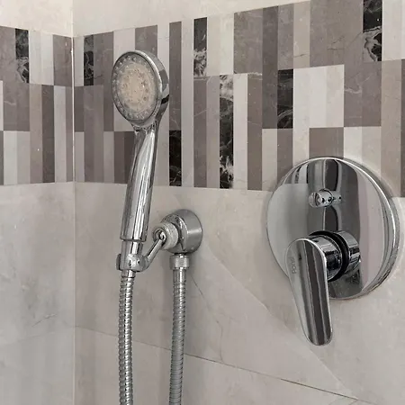 Jhhit Tuscolana 01 With Terrace